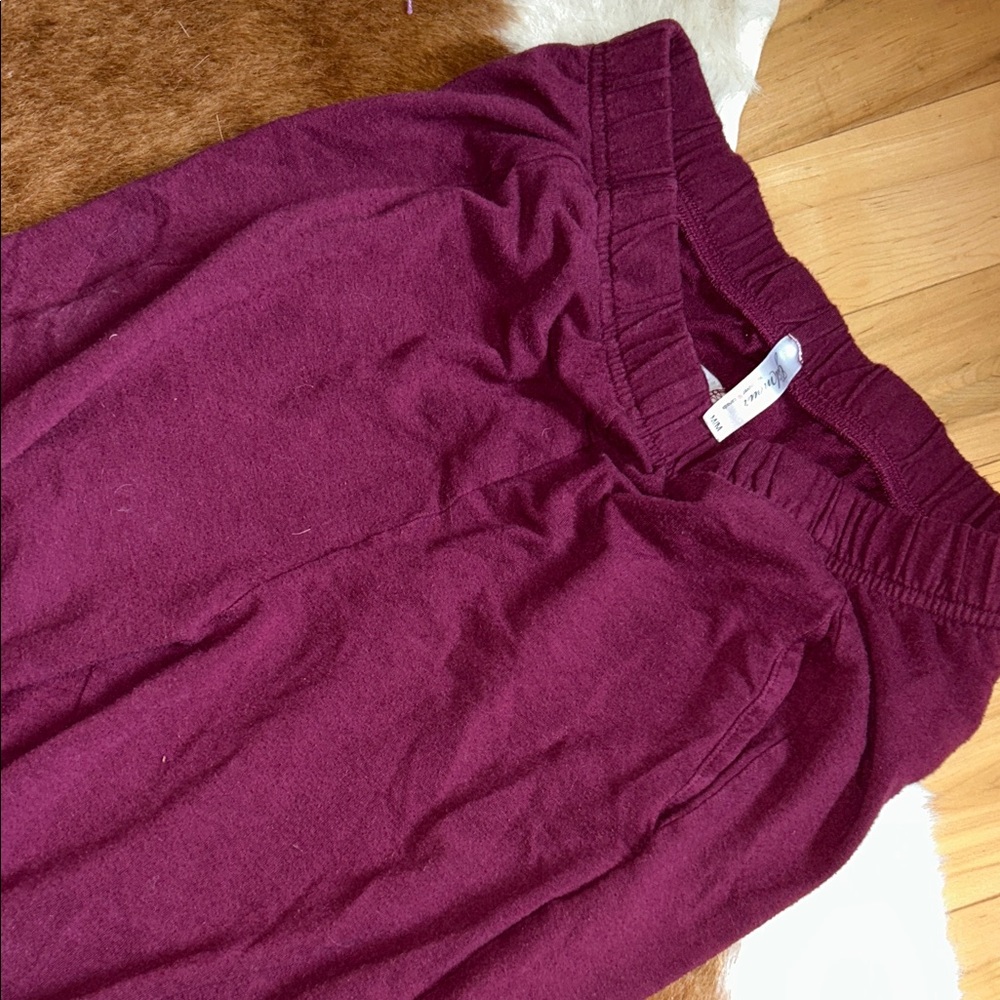 Women’s Gilmour Vancouver brand natural fibre pants